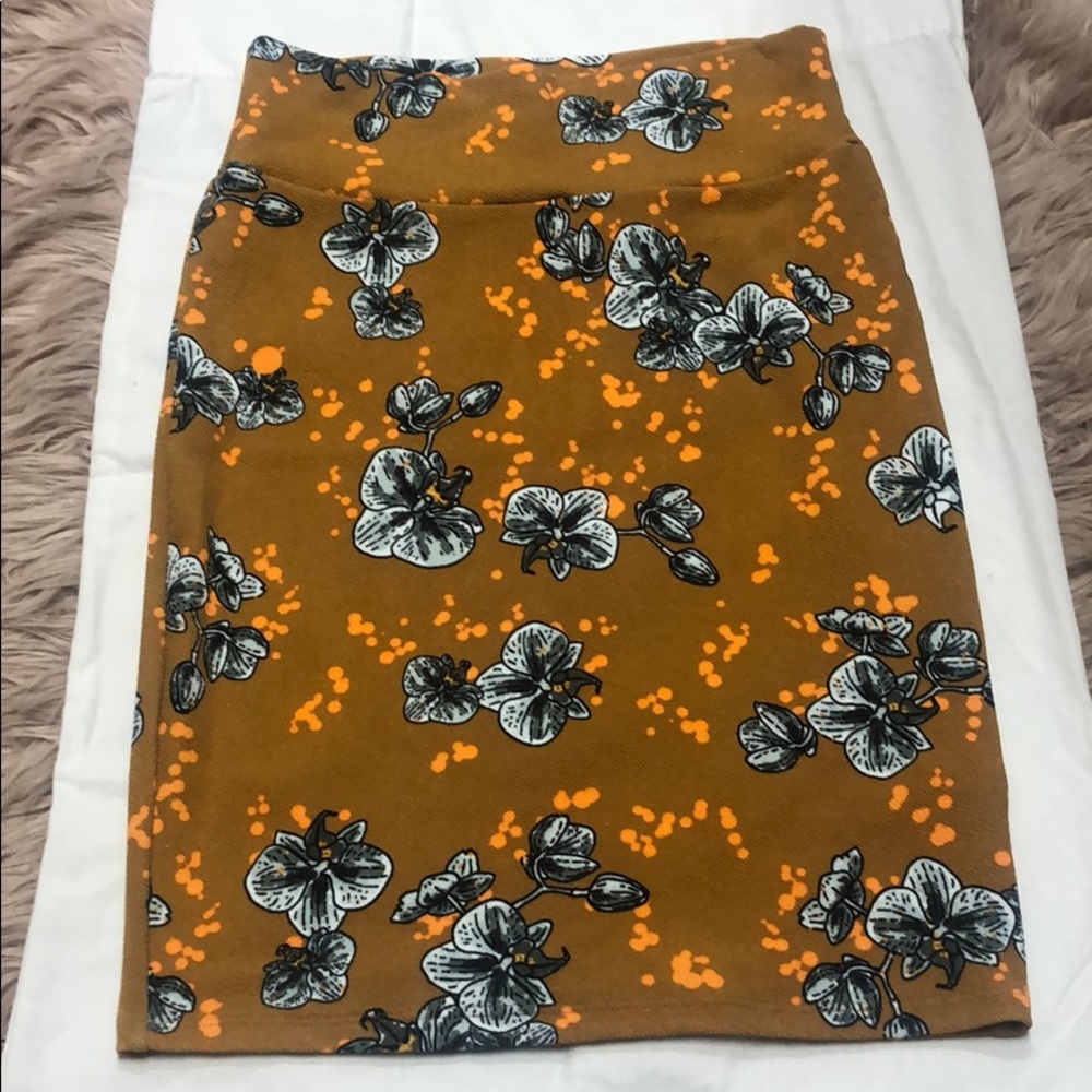 Lularoe Cassie skirt